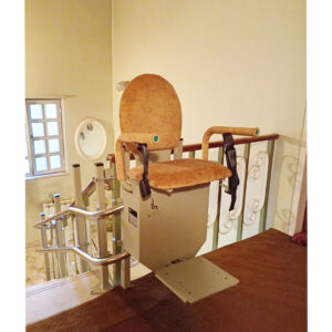 کاملا ایمن و استاندارد و مجهز به سیستم ایمنی ضد سقوط و سنسور ایمنی برخورد با مانع